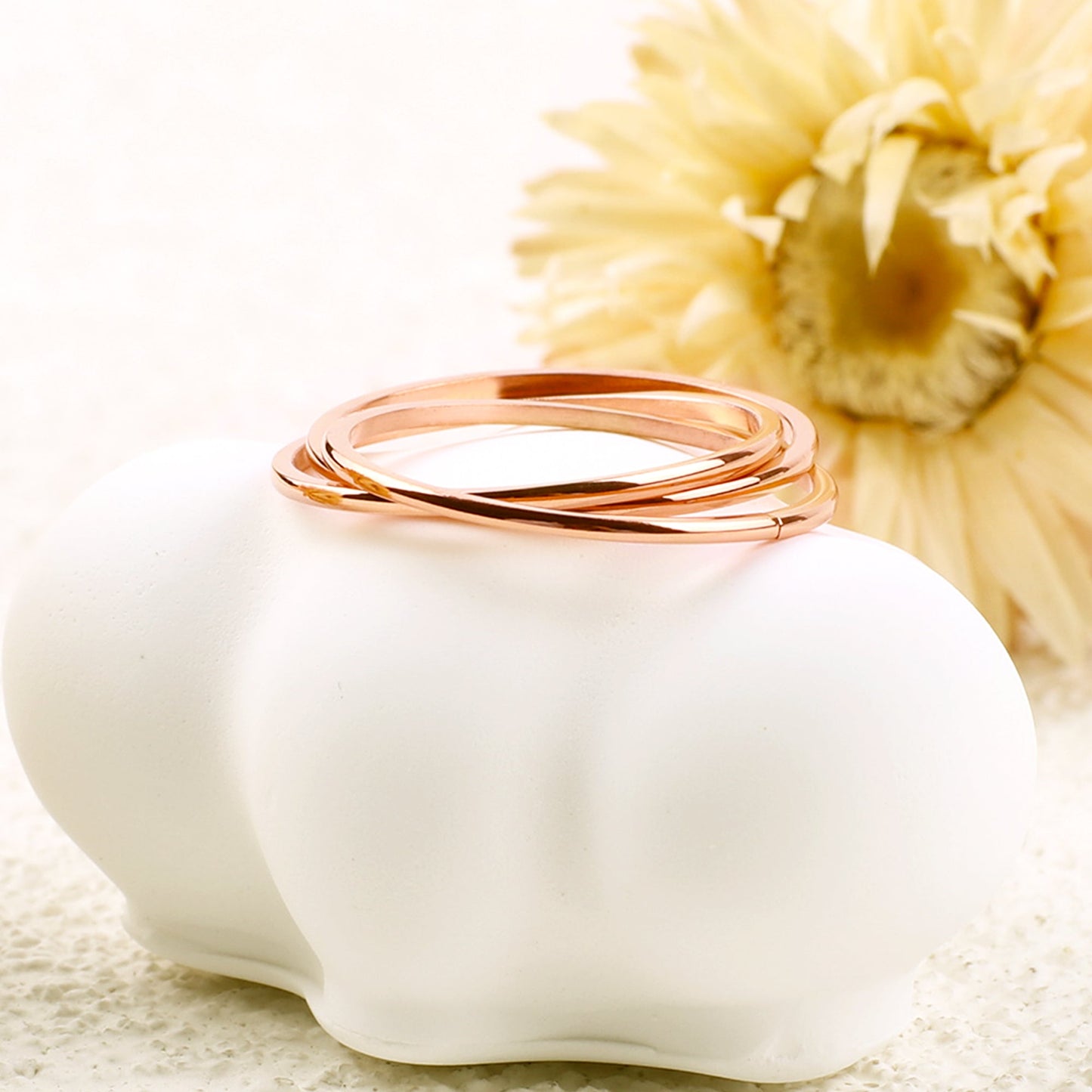 Archie's and Son Jewelry and Repairs Dainty Interlocking Spinner Ring