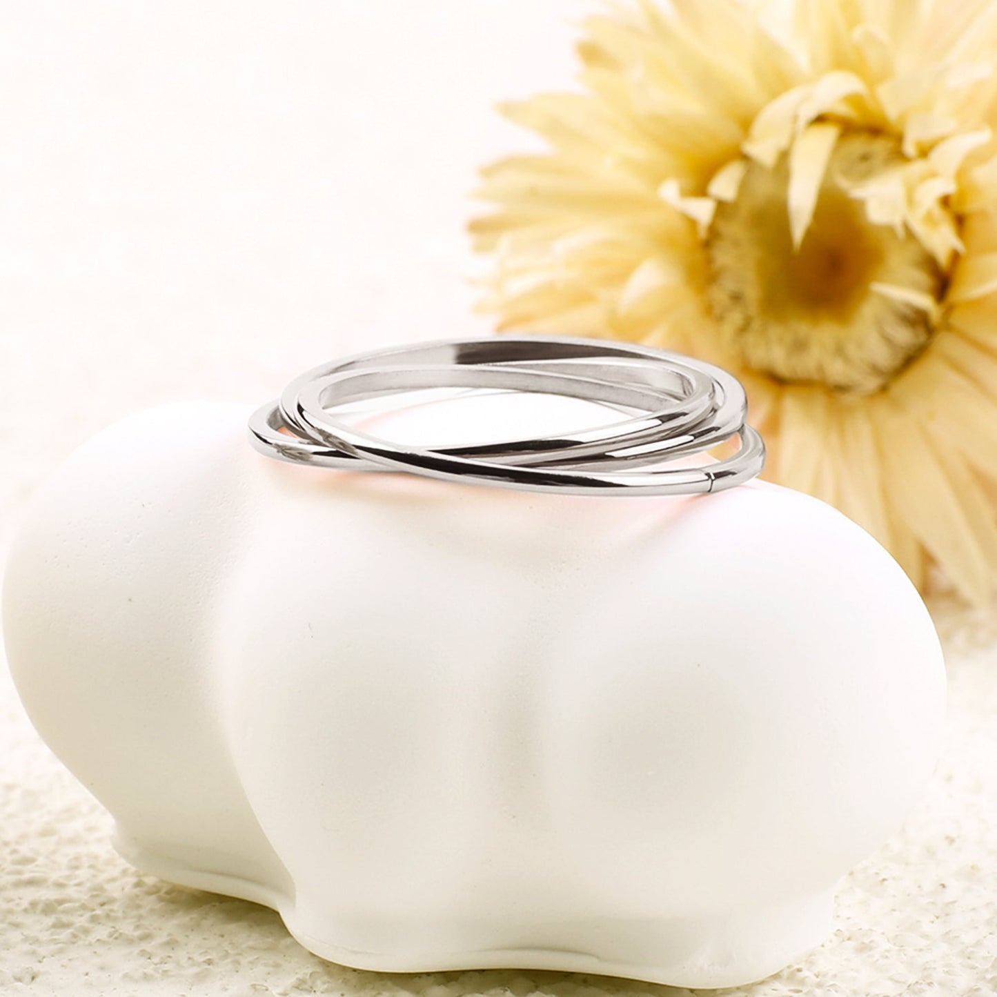 Archie's and Son Jewelry and Repairs Dainty Interlocking Spinner Ring