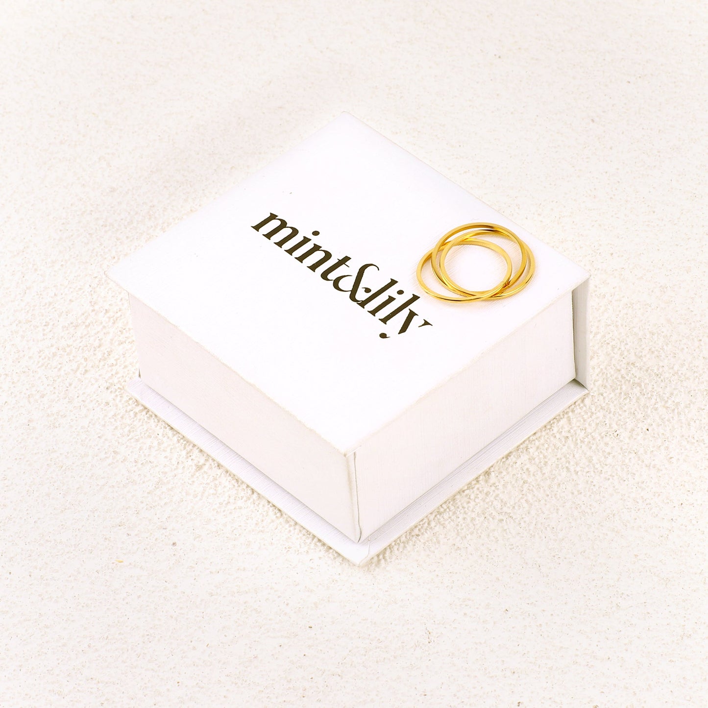 Archie's and Son Jewelry and Repairs Dainty Interlocking Spinner Ring