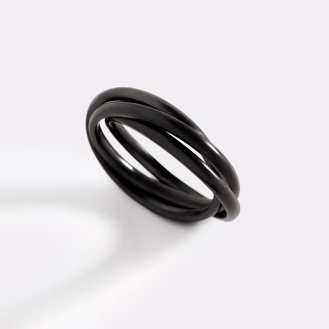 Archie's and Son Jewelry and Repairs Dainty Interlocking Spinner Ring