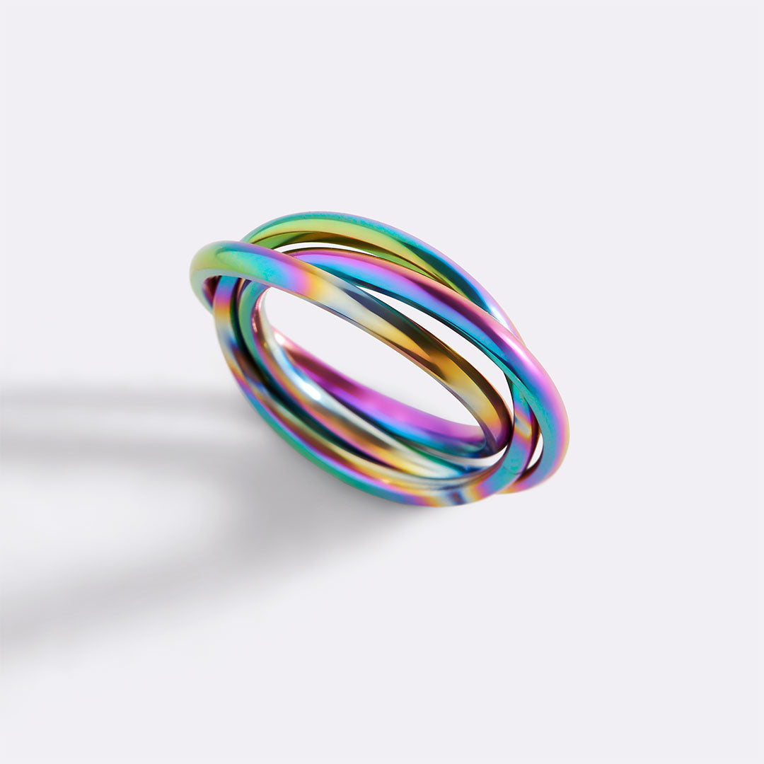 Archie's and Son Jewelry and Repairs Dainty Interlocking Spinner Ring