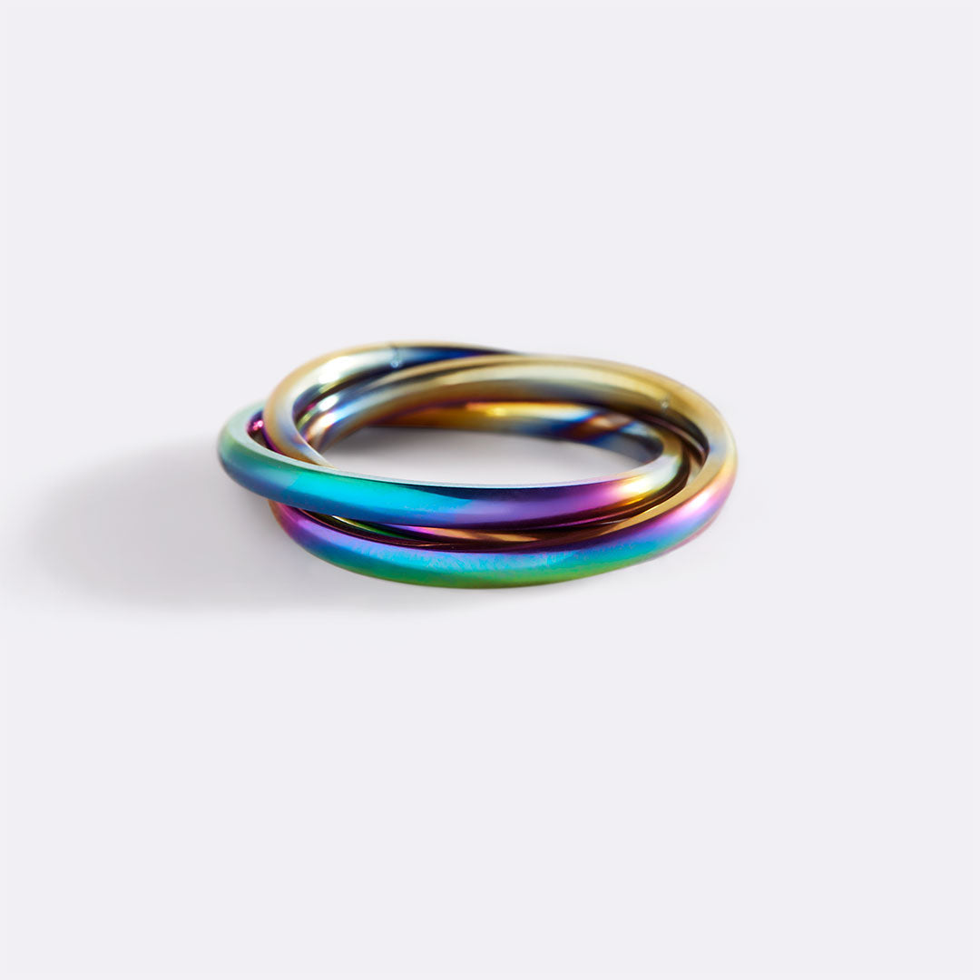Archie's and Son Jewelry and Repairs Dainty Interlocking Spinner Ring